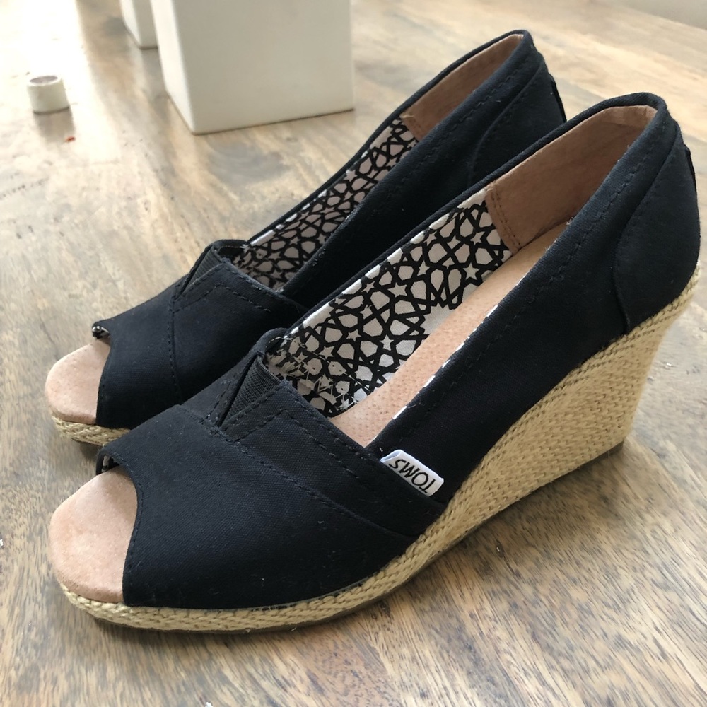 Tom’s Black Peeptoe Wedges Size 7.5